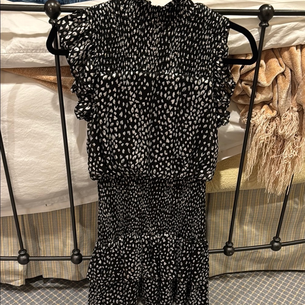 Aqua women’s Black and White Patterned